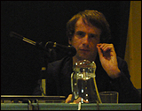 Imagen de Philippe Artières durante su intervención en Umbrales