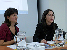 Paula Álvarez (La Luciérnaga Comunicación) y Mar Pino (El Topo)