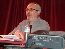 Curro Aix durante su intervención en el encuentro que la PIE.FMC organizó en Sevilla entre los días 19 y 21 de noviembre de 2013